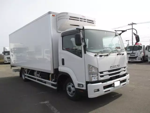 平成30年04月中古中型冷凍バン・ウィングいすゞいすゞの画像3