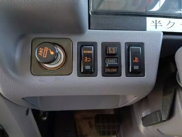 平成21年10月中古小型バスいすゞジャーニーの画像19