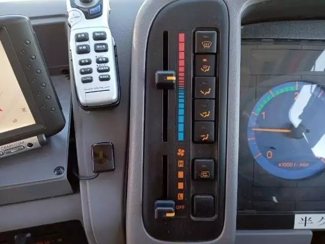 平成21年10月中古小型バスいすゞジャーニーの画像20