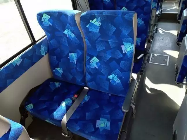 平成21年10月中古小型バスいすゞジャーニーの画像22