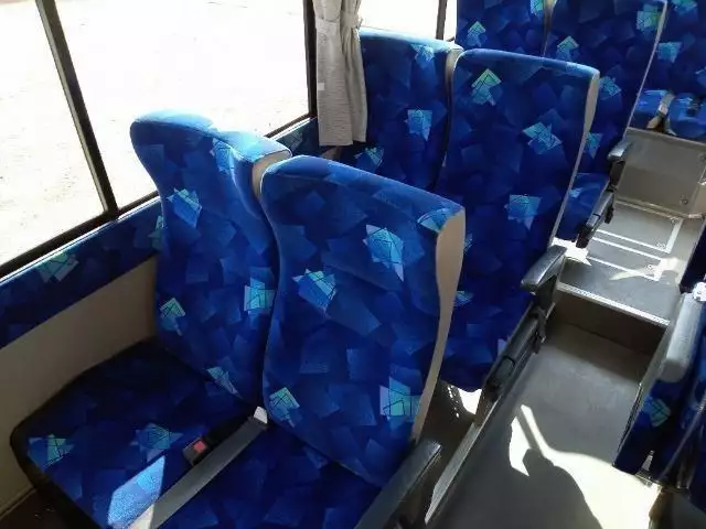 平成21年10月中古小型バスいすゞジャーニーの画像25