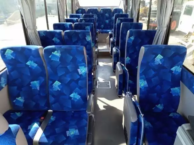 平成21年10月中古小型バスいすゞジャーニーの画像9