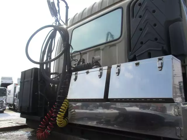 平成26年03月中古大型トラクタヘッドいすゞギガの画像13