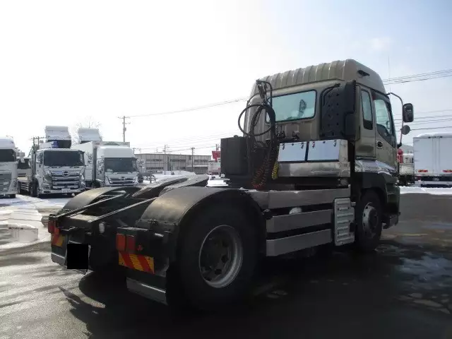 平成26年03月中古大型トラクタヘッドいすゞギガの画像6