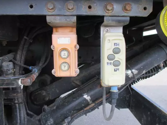 平成22年04月中古小型マツダマツダの画像16