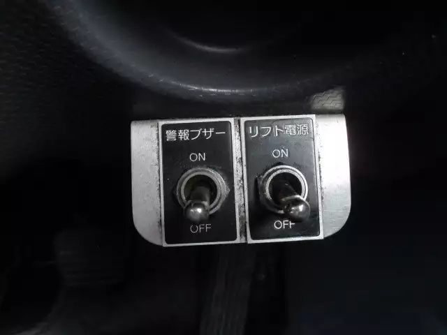 平成22年04月中古小型マツダマツダの画像33