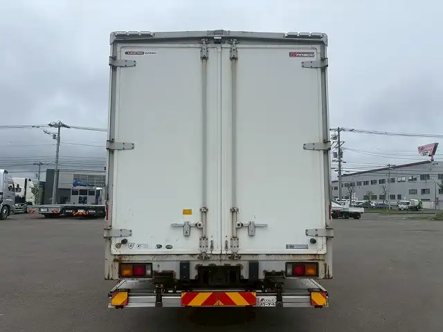 令和2年 三菱 4tウイング 格納PG 6200ワイド エアサス 39万㎞ 積載:2,450kg 220馬力の画像6
