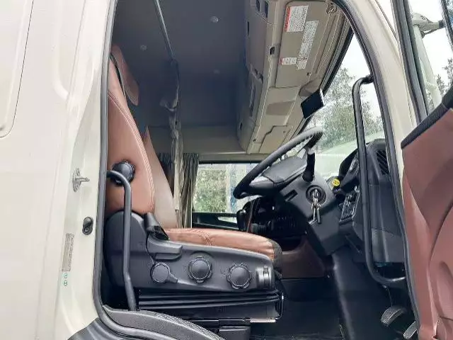 平成30年03月中古大型アルミバン・ウィング日野プロフィアの画像12