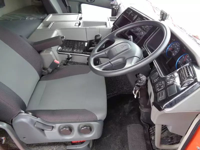 平成29年05月中古大型トラクタヘッド三菱ふそうスーパーグレートの画像16