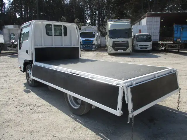 検切れ(ナンバー付)平成28年 標準ショート3t平ボディ 4WD MT 150馬力 積載:3,000kg ETC 距離:2.6万㎞の画像35