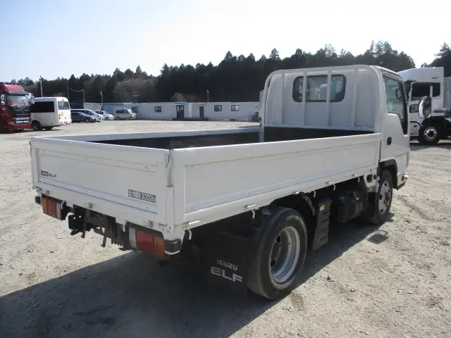 検切れ(ナンバー付)平成28年 標準ショート3t平ボディ 4WD MT 150馬力 積載:3,000kg ETC 距離:2.6万㎞の画像5