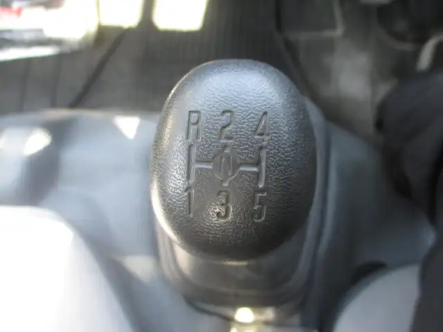 検切れ(ナンバー付)平成28年 標準ショート3t平ボディ 4WD MT 150馬力 積載:3,000kg ETC 距離:2.6万㎞の画像42