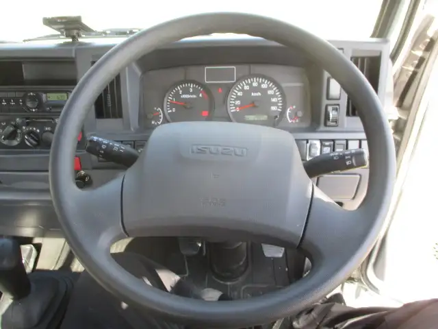 検切れ(ナンバー付)平成28年 標準ショート3t平ボディ 4WD MT 150馬力 積載:3,000kg ETC 距離:2.6万㎞の画像47