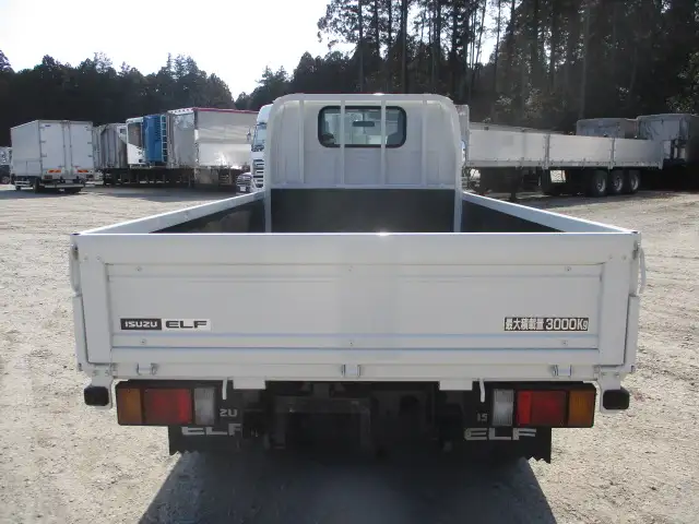 検切れ(ナンバー付)平成28年 標準ショート3t平ボディ 4WD MT 150馬力 積載:3,000kg ETC 距離:2.6万㎞の画像6