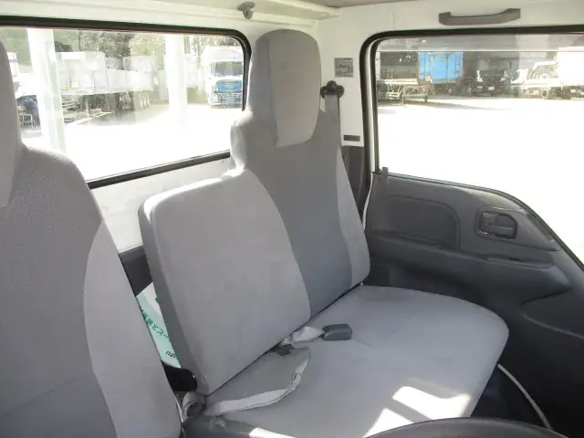 検切れ(ナンバー付)平成28年 標準ショート3t平ボディ 4WD MT 150馬力 積載:3,000kg ETC 距離:2.6万㎞の画像51