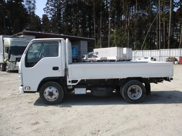 検切れ(ナンバー付)平成28年 標準ショート3t平ボディ 4WD MT 150馬力 積載:3,000kg ETC 距離:2.6万㎞の画像7