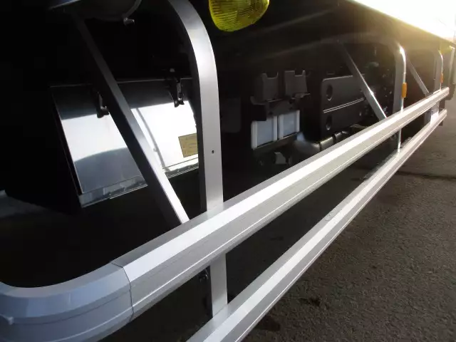 令和03年11月中古中型冷凍バン・ウィングいすゞフォワードの画像24