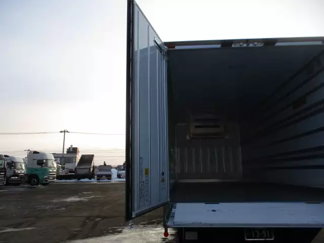 令和03年11月中古中型冷凍バン・ウィングいすゞフォワードの画像27