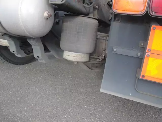 平成17年03月中古大型トラクタヘッド日野日野の画像9