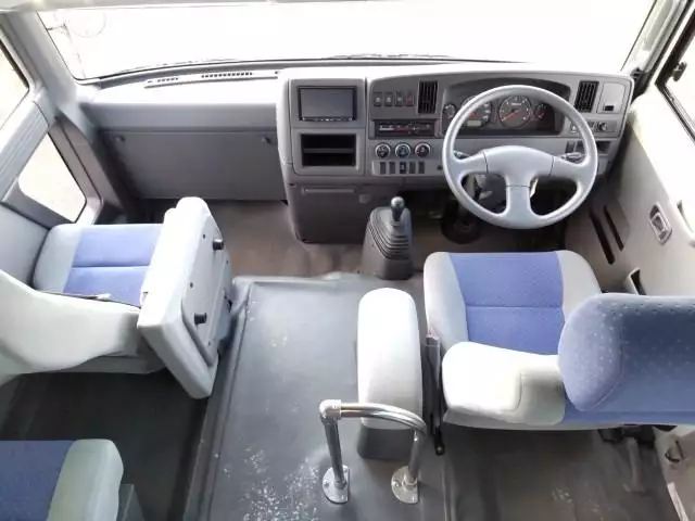 平成29年10月中古中型バス日産シビリアンの画像13