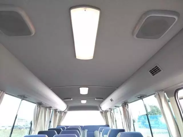 平成29年10月中古中型バス日産シビリアンの画像16