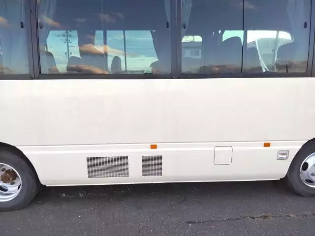 平成29年10月中古中型バス日産シビリアンの画像29