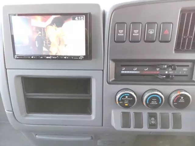 平成29年10月中古中型バス日産シビリアンの画像7