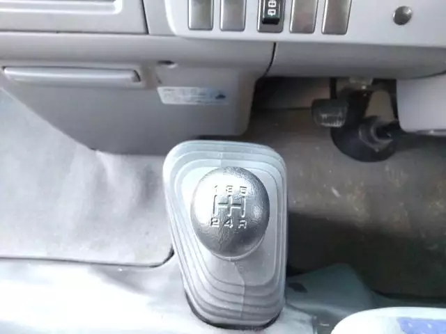 平成29年10月中古中型バス日産シビリアンの画像9