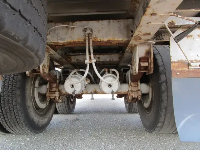 平成8年 フルハーフ 39FT2軸コンテナシャシ+冷凍コンテナセット リーフサス 冷凍機:サーモキング 積載:24,000㎏ 第五輪:8,900㎏の画像27