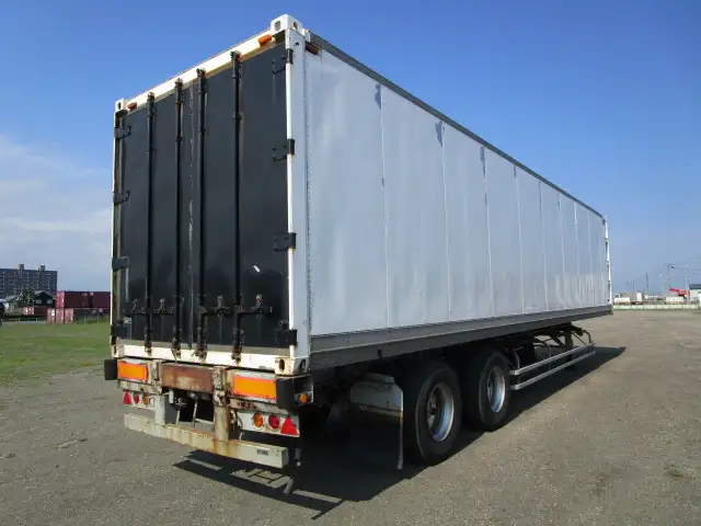 平成8年 フルハーフ 39FT2軸コンテナシャシ+冷凍コンテナセット リーフサス 冷凍機:サーモキング 積載:24,000㎏ 第五輪:8,900㎏の画像4