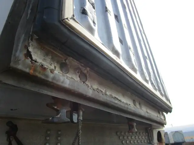 平成8年 フルハーフ 39FT2軸コンテナシャシ+冷凍コンテナセット リーフサス 冷凍機:サーモキング 積載:24,000㎏ 第五輪:8,900㎏の画像35