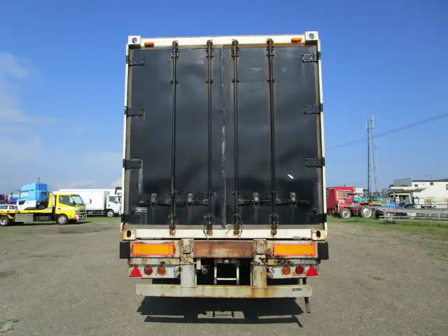 平成8年 フルハーフ 39FT2軸コンテナシャシ+冷凍コンテナセット リーフサス 冷凍機:サーモキング 積載:24,000㎏ 第五輪:8,900㎏の画像5