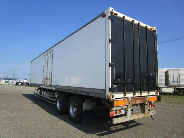 平成8年 フルハーフ 39FT2軸コンテナシャシ+冷凍コンテナセット リーフサス 冷凍機:サーモキング 積載:24,000㎏ 第五輪:8,900㎏の画像6