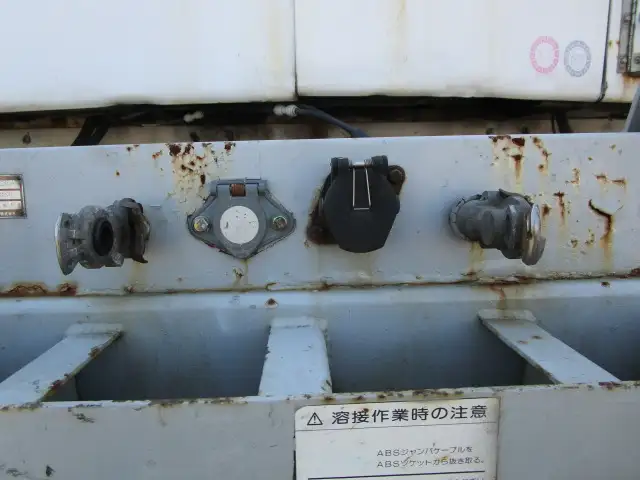 平成8年 フルハーフ 39FT2軸コンテナシャシ+冷凍コンテナセット リーフサス 冷凍機:サーモキング 積載:24,000㎏ 第五輪:8,900㎏の画像9