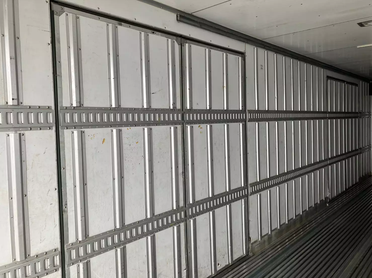 令和02年03月中古大型冷凍バン・ウィングいすゞギガの画像13