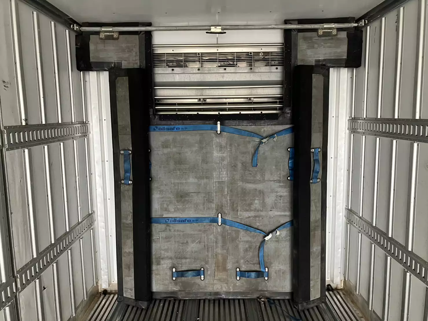 令和02年03月中古大型冷凍バン・ウィングいすゞギガの画像15