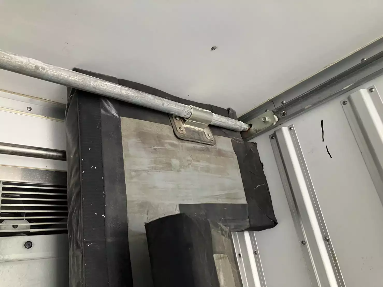 令和02年03月中古大型冷凍バン・ウィングいすゞギガの画像16