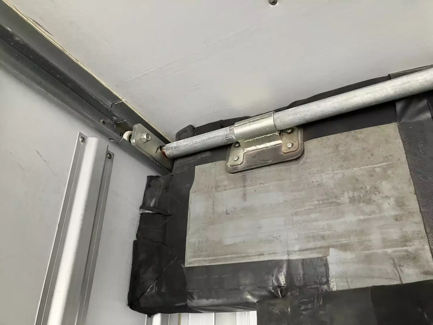 令和02年03月中古大型冷凍バン・ウィングいすゞギガの画像17