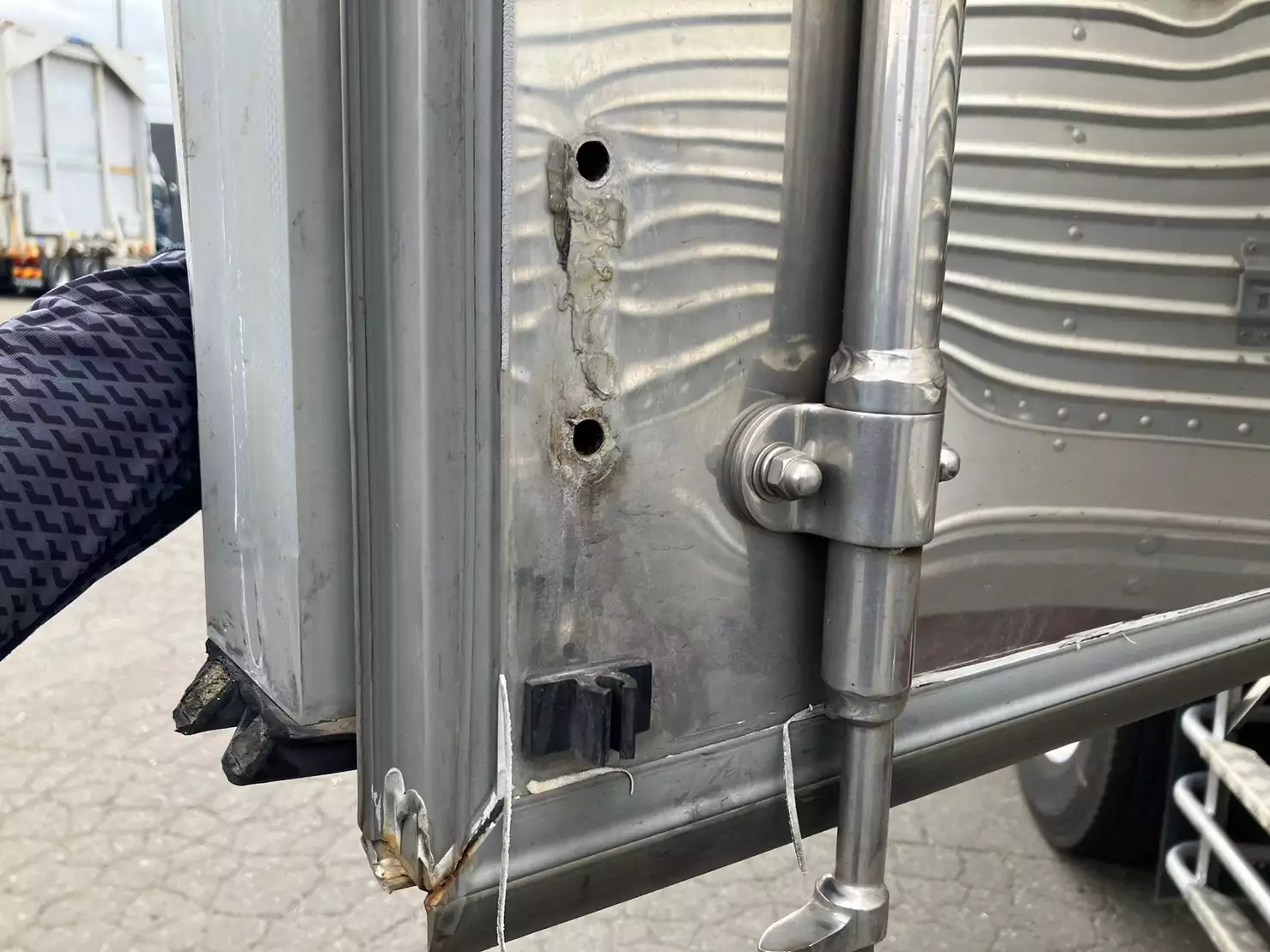 令和02年03月中古大型冷凍バン・ウィングいすゞギガの画像21