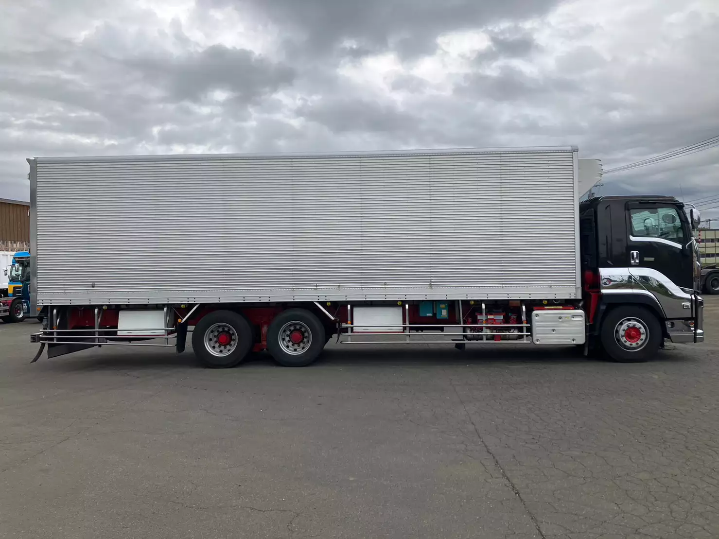 令和02年03月中古大型冷凍バン・ウィングいすゞギガの画像5