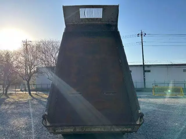 平成26年11月中古小型ダンプいすゞエルフの画像19