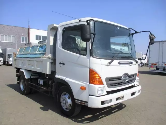 平成23年08月中古中型日野レンジャーの画像3