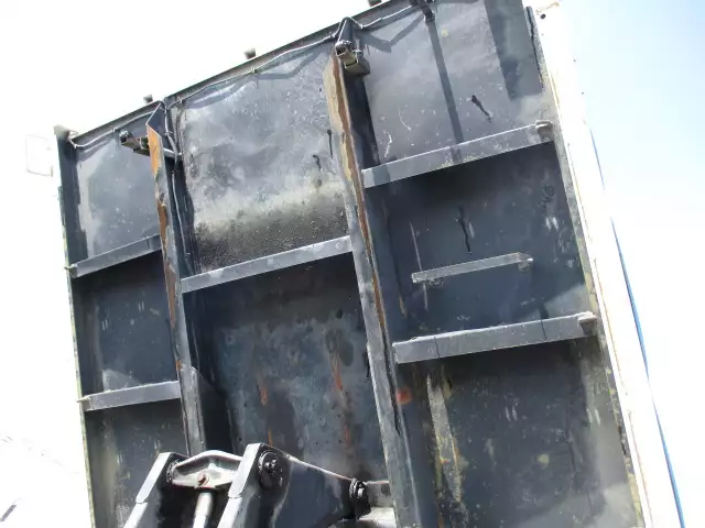 平成23年08月中古中型日野レンジャーの画像22