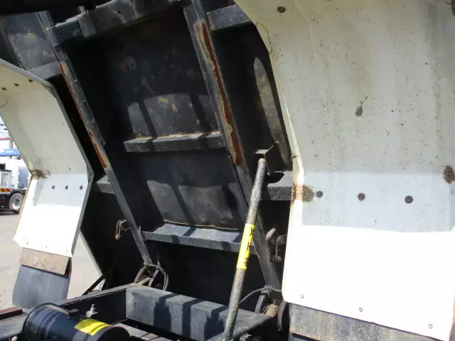 平成23年08月中古中型日野レンジャーの画像23