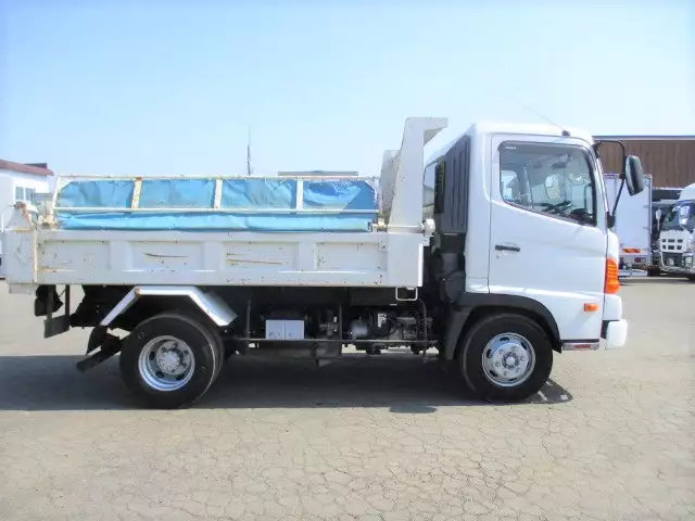 平成23年08月中古中型日野レンジャーの画像4