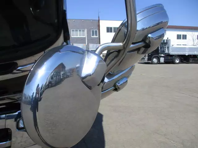 平成28年03月中古大型トラクタヘッド日産UDクオンの画像12