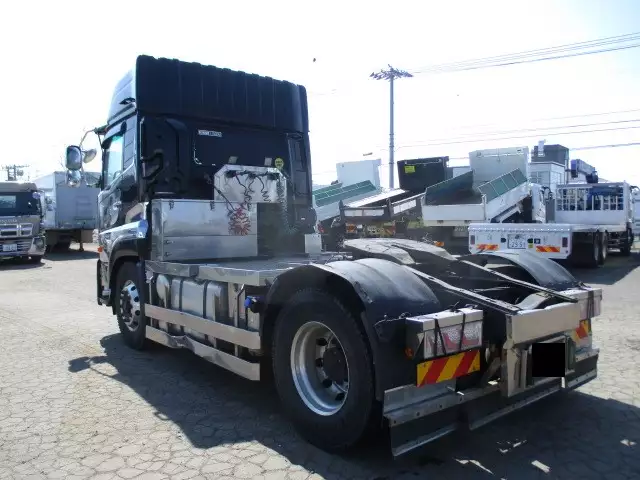 平成28年03月中古大型トラクタヘッド日産UDクオンの画像7