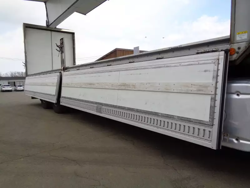 平成28年07月中古大型冷凍バン・ウィング日産UDクオンの画像18