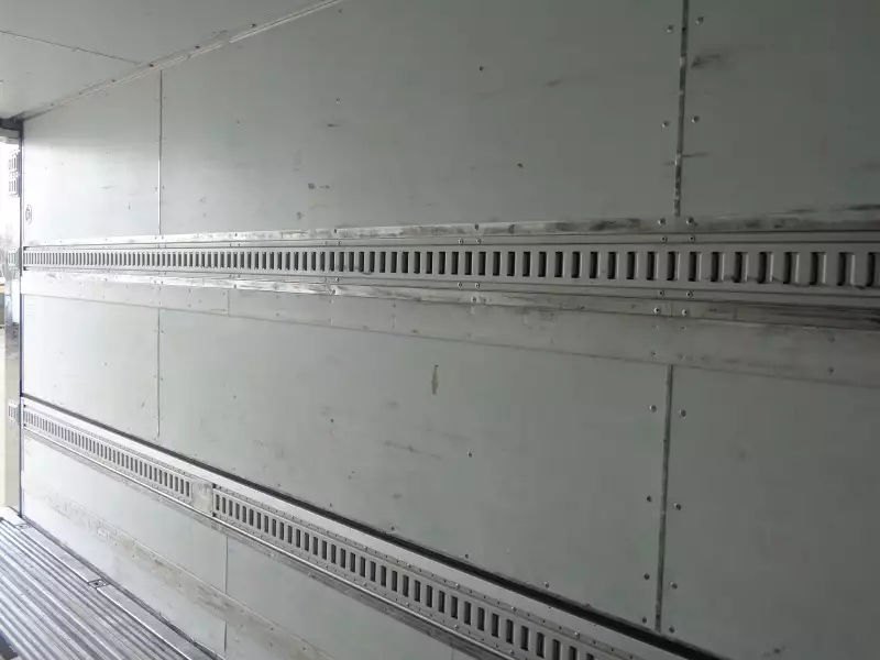 平成28年07月中古大型冷凍バン・ウィング日産UDクオンの画像28