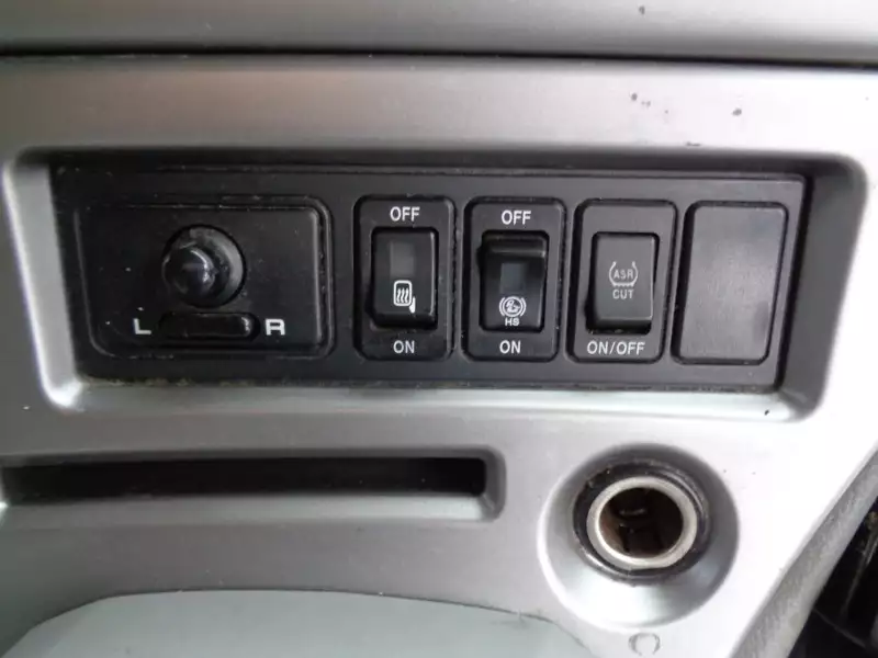 平成28年07月中古大型冷凍バン・ウィング日産UDクオンの画像47